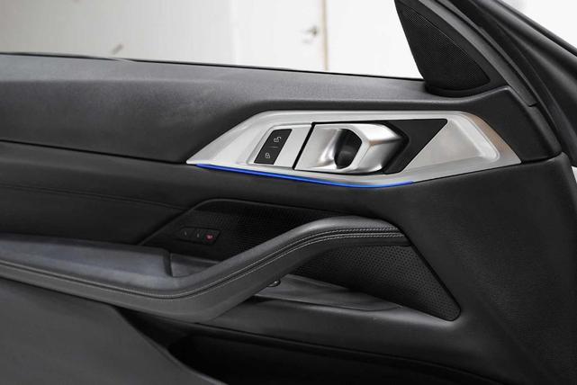 Photo of 2023 Mineral White Metallic BMW 430