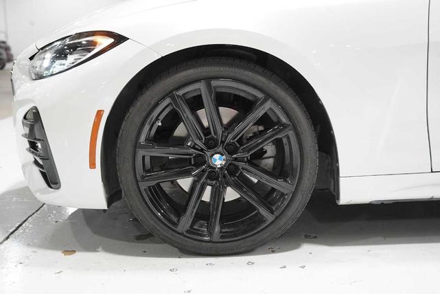Photo of 2023 Mineral White Metallic BMW 430