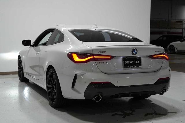 Photo of 2023 Mineral White Metallic BMW 430