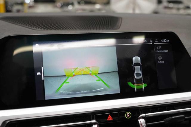Photo of 2023 Mineral White Metallic BMW 430