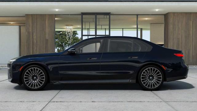 Photo of 2025 Carbon Black Metallic BMW 740