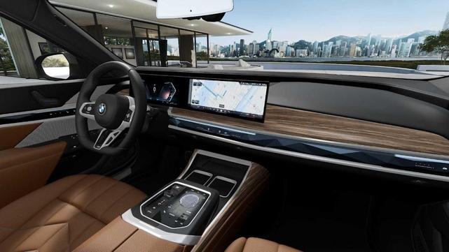 Photo of 2026 Gray Metallic BMW 740