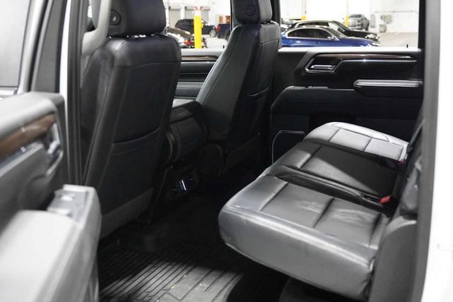 Photo of 2024 Summit White Chevrolet Silverado 2500