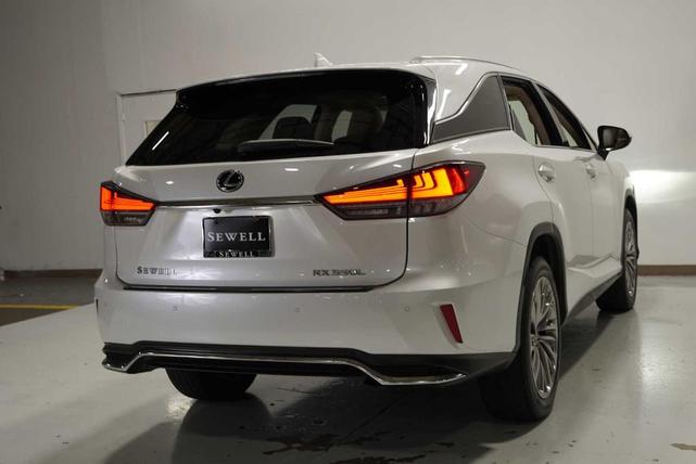Photo of 2022 Eminent White Pearl Lexus RX 350L