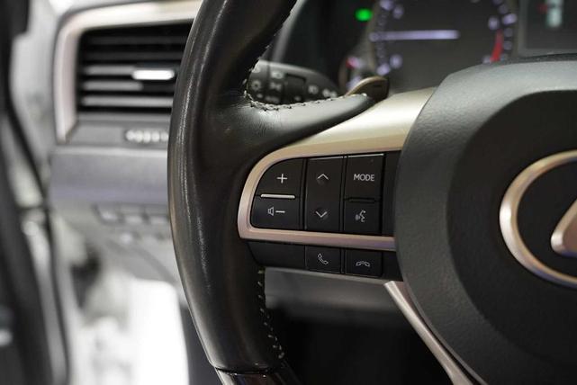 Photo of 2022 Eminent White Pearl Lexus RX 350L