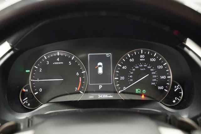 Photo of 2022 Eminent White Pearl Lexus RX 350L