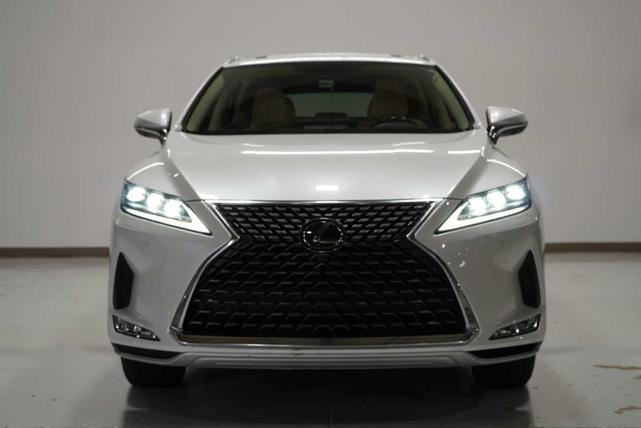 Photo of 2022 Eminent White Pearl Lexus RX 350L