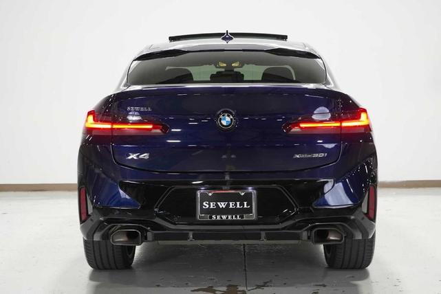 Photo of 2023 Tanzanite Blue II Metallic BMW X4