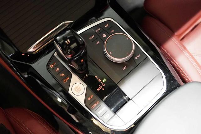 Photo of 2023 Tanzanite Blue II Metallic BMW X4