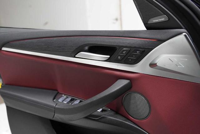 Photo of 2023 Tanzanite Blue II Metallic BMW X4