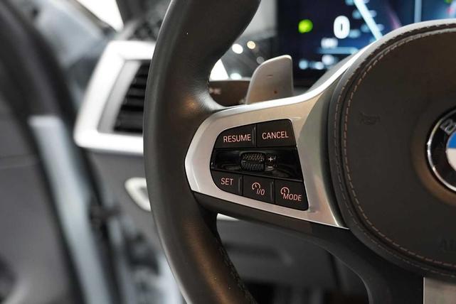 Photo of 2024 Gray Metallic BMW X7