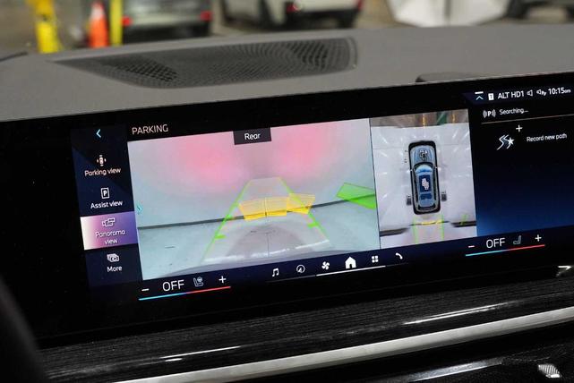 Photo of 2024 Gray Metallic BMW X7