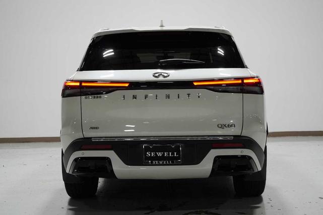 Photo of 2023 Majestic White INFINITI QX60