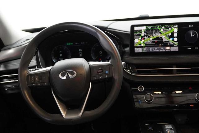 Photo of 2023 Majestic White INFINITI QX60