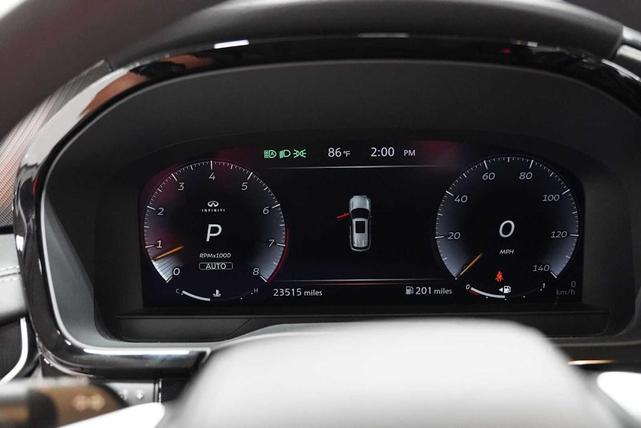 Photo of 2023 Majestic White INFINITI QX60