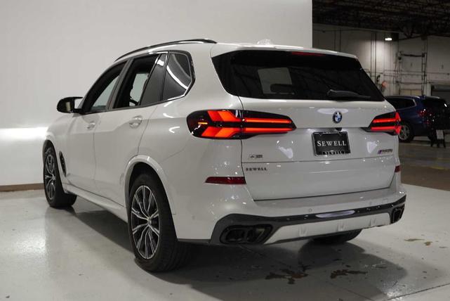 Photo of 2024 Mineral White Metallic BMW X5
