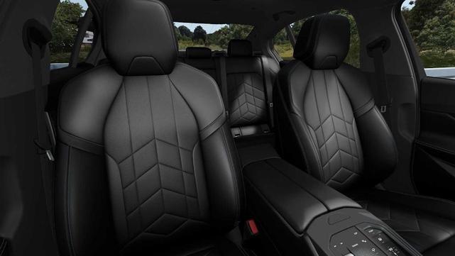 Photo of 2026 Dark Graphite Metallic BMW i5