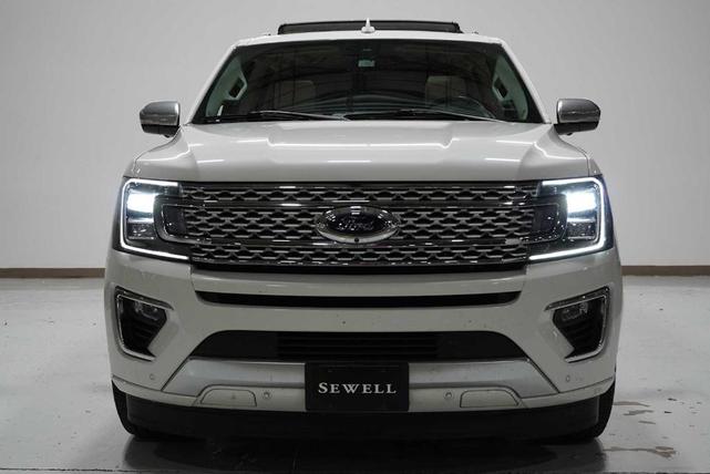 Photo of 2021 Star White Ford Expedition