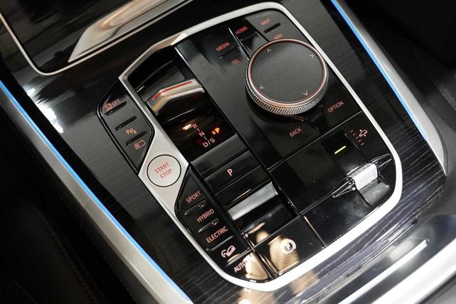 Photo of 2026 Gray Metallic BMW X5 PHEV