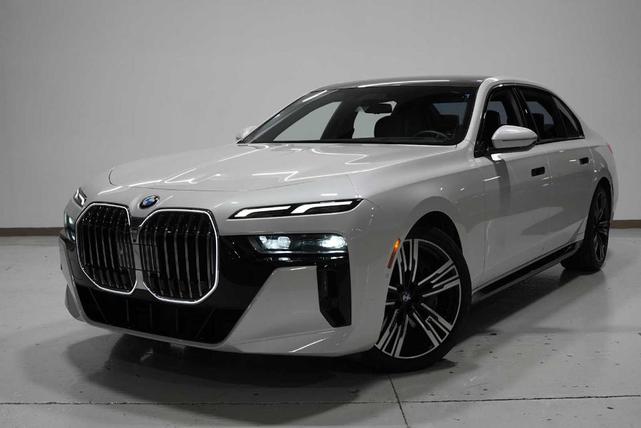2023 BMW 760