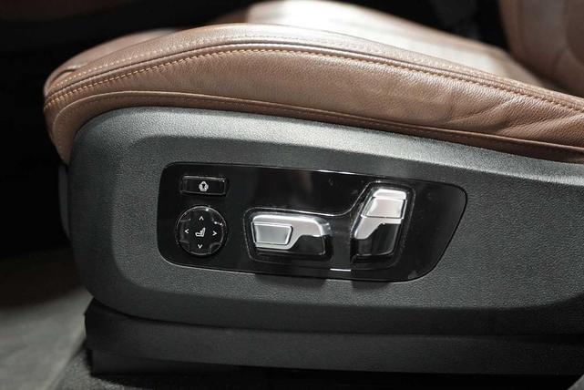 Photo of 2022 Phytonic Blue Metallic BMW X5
