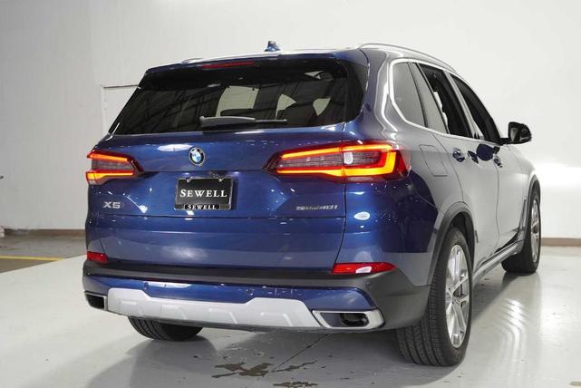 Photo of 2022 Phytonic Blue Metallic BMW X5