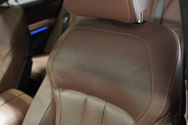 Photo of 2022 Phytonic Blue Metallic BMW X5