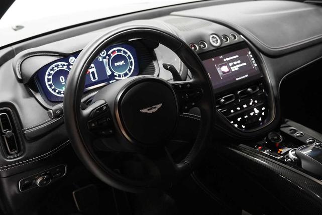Photo of 2024 Silver Aston Martin DBX