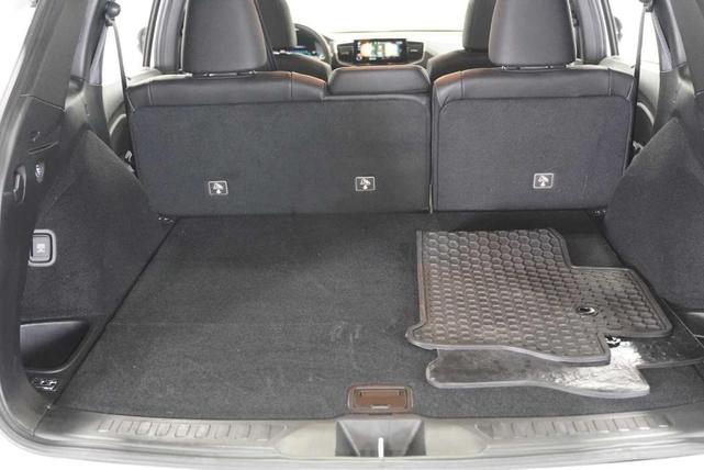 Photo of 2021 Platinum White Pearl Honda Passport