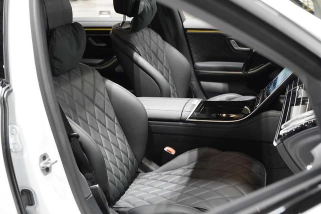 Photo of 2024 MANUFAKTUR Moonlight White Metallic Mercedes-Benz S-Class