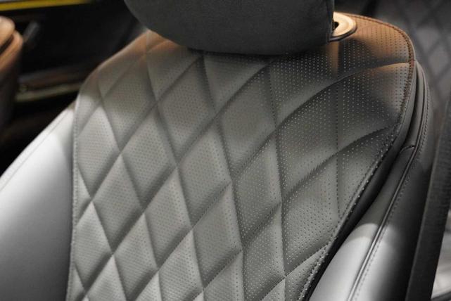 Photo of 2024 MANUFAKTUR Moonlight White Metallic Mercedes-Benz S-Class