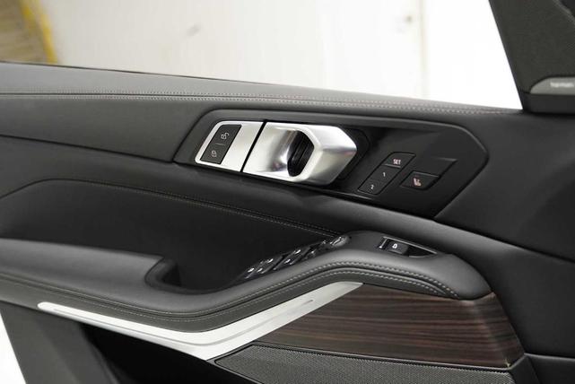 Photo of 2026 Black Sapphire Metallic BMW X5