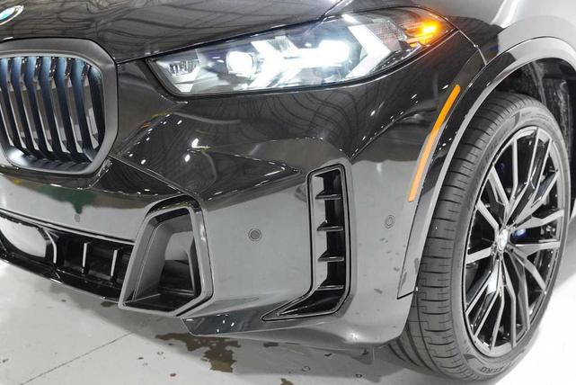 Photo of 2026 Black Sapphire Metallic BMW X5