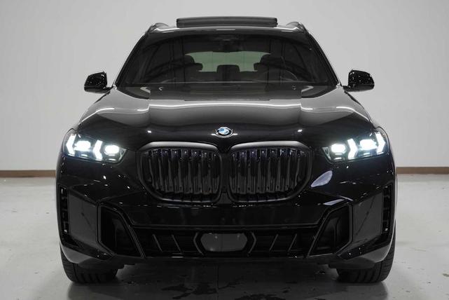 Photo of 2026 Black Sapphire Metallic BMW X5