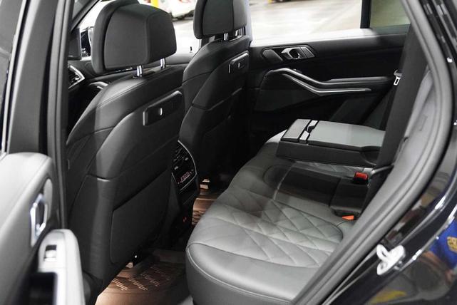 Photo of 2026 Black Sapphire Metallic BMW X5