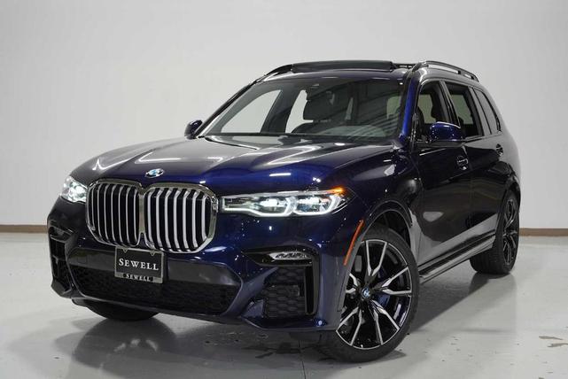 2022 BMW X7