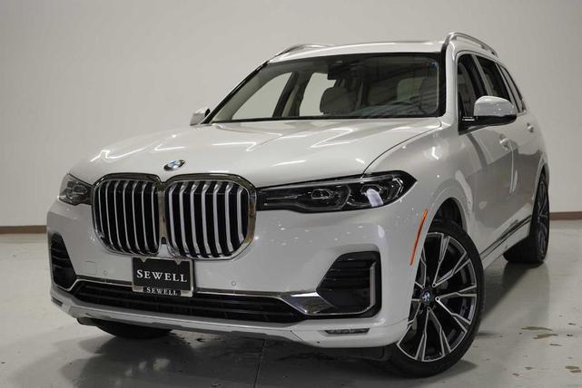 2022 BMW X7