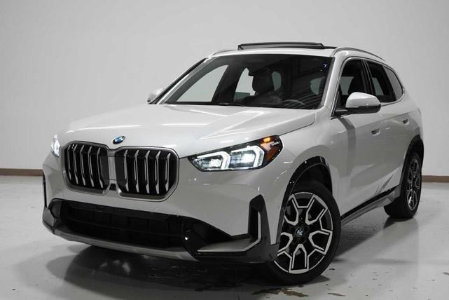 Photo of 2025 Mineral White Metallic BMW X1