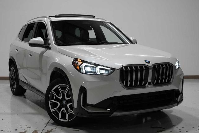 Photo of 2025 Mineral White Metallic BMW X1