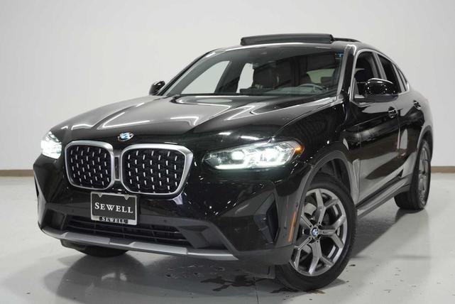 2022 BMW X4