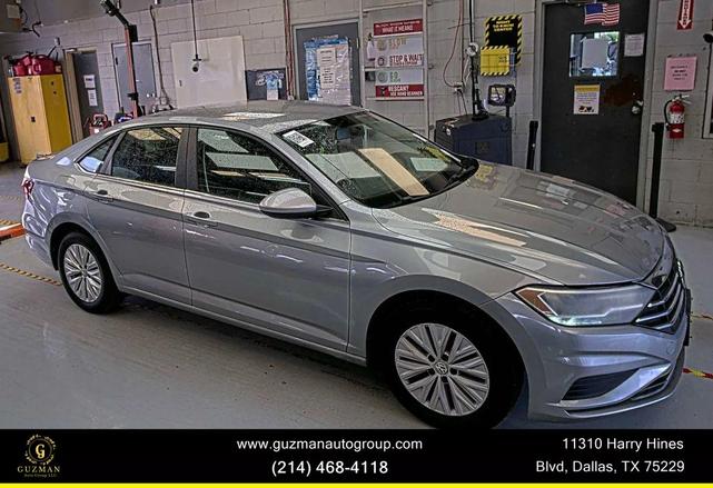 Photo of 2019 Pyrite Silver Metallic Volkswagen Jetta