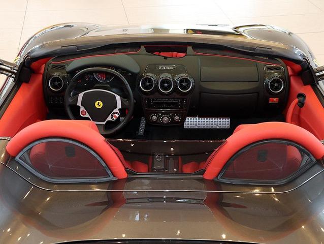 Photo of 2007 Grigio Silverstone Ferrari F430