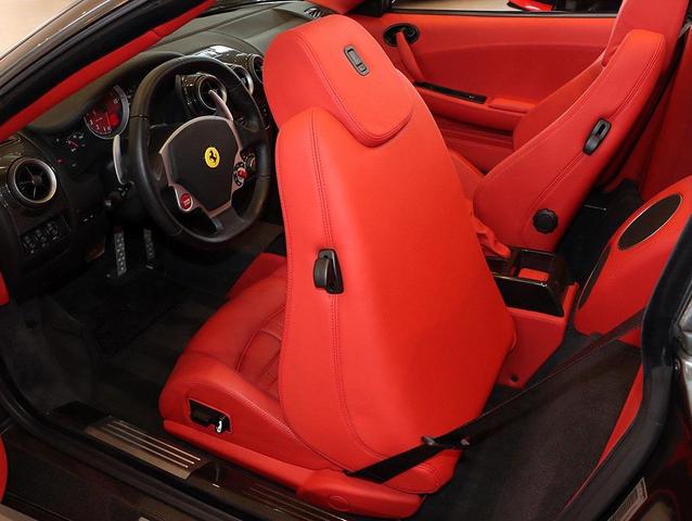 Photo of 2007 Grigio Silverstone Ferrari F430