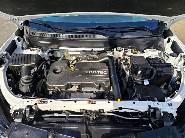 Photo of 2022 White Chevrolet Equinox