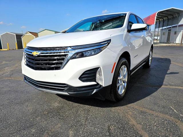 Photo of 2022 White Chevrolet Equinox