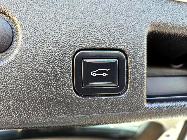 Photo of 2022 White Chevrolet Equinox