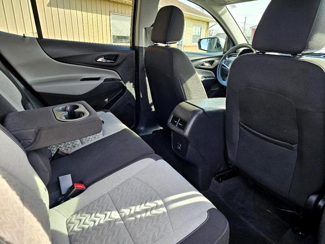 Photo of 2022 White Chevrolet Equinox