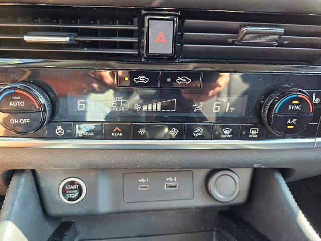 Photo of 2021 Solid Gray / Black Nissan Rogue