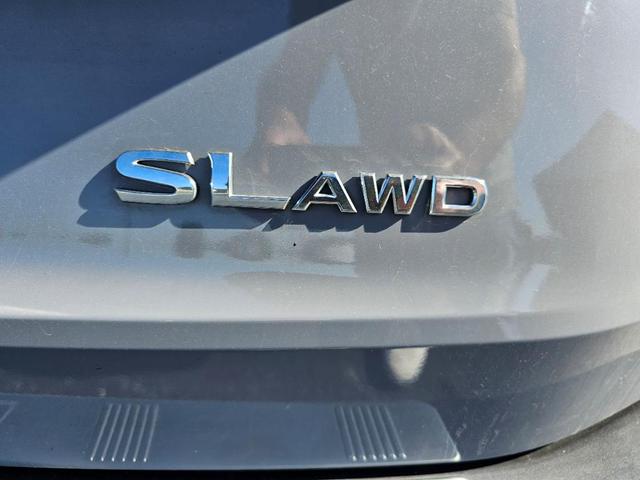 Photo of 2021 Solid Gray / Black Nissan Rogue