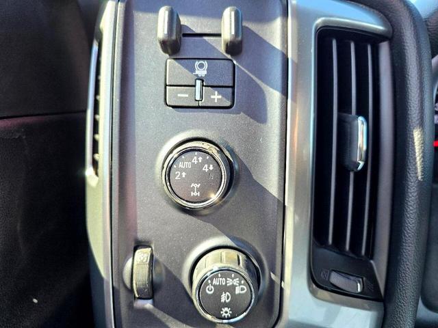 Photo of 2015 Red Chevrolet Silverado 1500